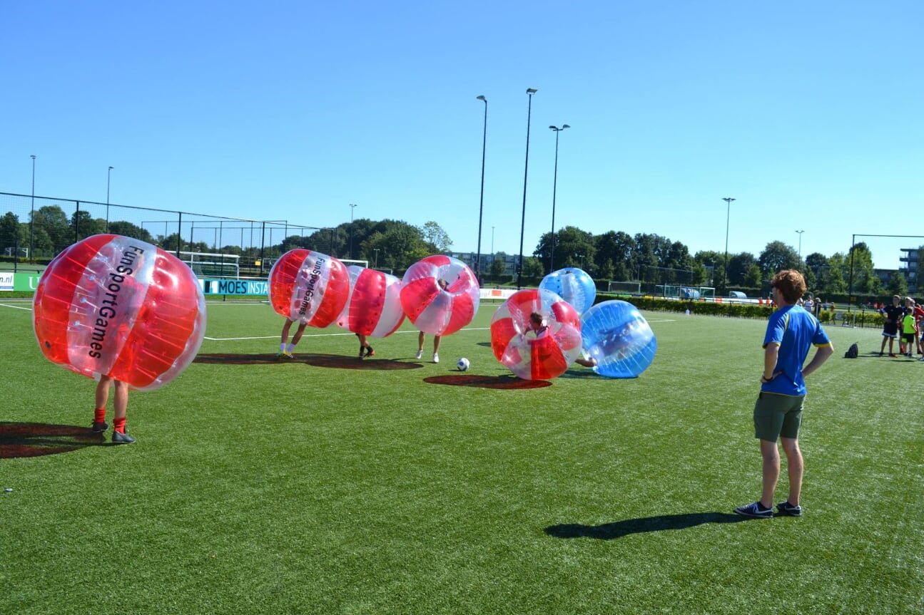 bubbel voetbal_groepsuitje